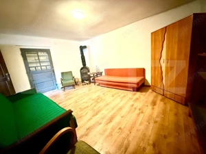  Casă de vânzare în comuna Homorod – liniște, confort și natură  - imagine 2