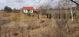 Oază de liniște în Arcus – casă P+M cu teren de 2000 mp - imagine 2