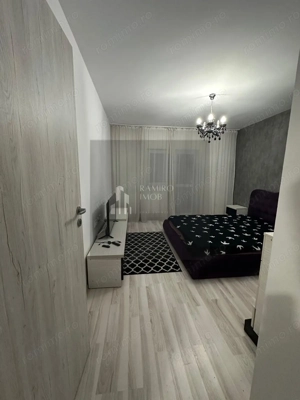 Garsoniera decomandata  Metalurgiei / Aurel Persu