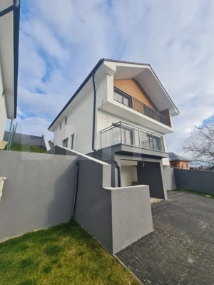 Casa individuala cu 4 camere, 140 mp utili, 1037 mp de teren