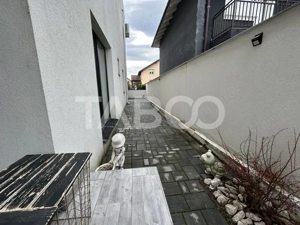 Apartament 3 camere decomandat 83mp cu gradina si terasa Selimbar  - imagine 16