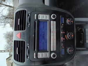 Volkswagen Jetta , an 2008 (decembrie ), motor 1,9 TDI, cutie manuala, dotari full. Pret 3200 euro - imagine 2