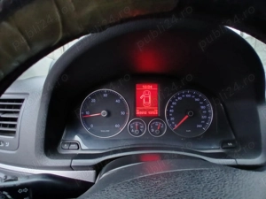 Volkswagen Jetta , an 2008 (decembrie ), motor 1,9 TDI, cutie manuala, dotari full. Pret 3200 euro - imagine 4