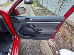 Volkswagen Jetta , an 2008 (decembrie ), motor 1,9 TDI, cutie manuala, dotari full. Pret 3200 euro - imagine 7