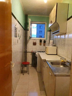 Închiriez garsonieră