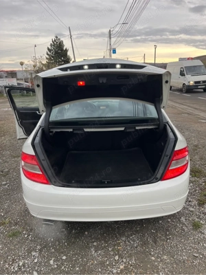 vand mercedes c200 an 2011 euro 5 - imagine 7