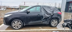 Dezmembram Hyundai IX35 2.0 CRDi 4WD D4HA - imagine 5