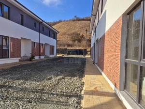 Duplex nou, semifinisat, în ansamblu rezidențial cu parc privat - imagine 3