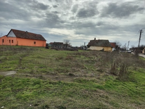 Teren intravilan de casă 