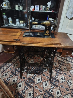 Mașină de cusut singer  - imagine 3