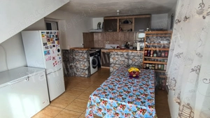 Casă cu spațiu comercial de vânzare în comuna Ciofrângeni, sat Lacurile, județ Argeș. - imagine 7