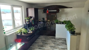 Casă cu spațiu comercial de vânzare în comuna Ciofrângeni, sat Lacurile, județ Argeș. - imagine 9