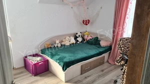 Casă cu spațiu comercial de vânzare în comuna Ciofrângeni, sat Lacurile, județ Argeș. - imagine 12