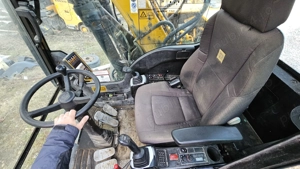 Excavator pe roți JCB 145 W - imagine 5