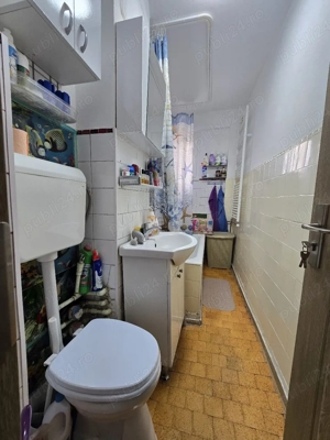 Garsoniera decomandat balcon Dristor Ramnicul Sarat - imagine 6