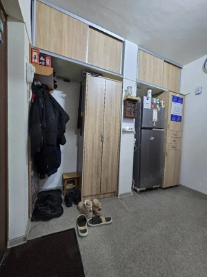 Garsoniera decomandat balcon Dristor Ramnicul Sarat