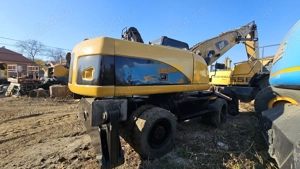 Excavator pe roti Caterpillar CAT M322 D - imagine 3