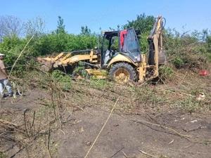 executam constructi si defrisari 