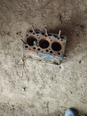 Bloc motor tractor+chiulasa fiat 445 +capota  - imagine 4