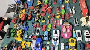 Vand lot jucarii - imagine 2