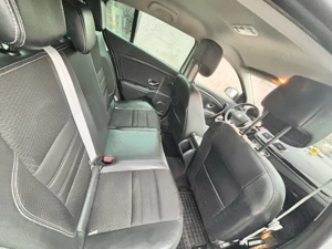 Renault Megane 3 Hatchback 2014   Ediția Bose | 1.6 dCi | 130 CP - imagine 5