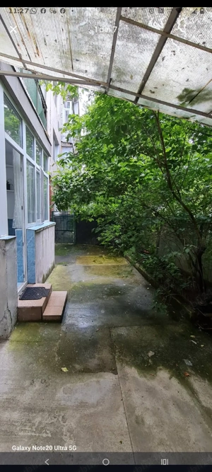 Vand apartament cu 2 camere cu grădină, Hunedoara, micro 4, parter. Pret 38500 EUR neg