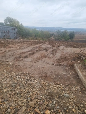 Teren intravilan 1.617 mp   25 m deschidere la asfalt   utilități la poartă   Budeasa   Ciobotea - imagine 3