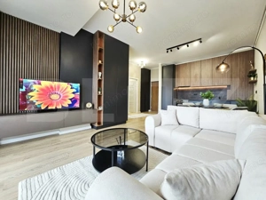 Apartament cu 2 camere, mobilat utilat NELOCUIT, parcare, zona Eroilor