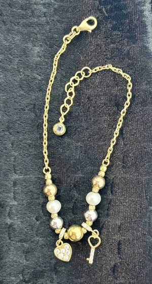 Bratara aur 14k cu perle, model charmuri incluse (cheita si inimioara) - imagine 2