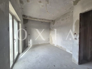 AX1187 Mosnita Noua, 1/2 Duplex Despartit Prin Camera Tehnica - imagine 8