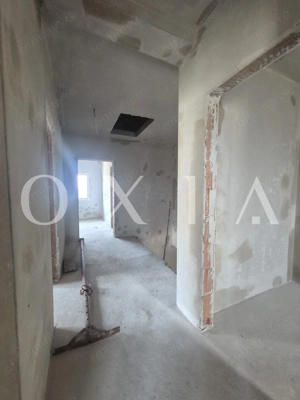 AX1187 Mosnita Noua, 1/2 Duplex Despartit Prin Camera Tehnica - imagine 14