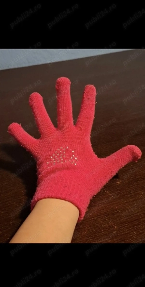 Mănuși Copii Roz cu Inimioară din Pietricele