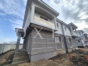 AX1187 Mosnita Noua, 1/2 Duplex Despartit Prin Camera Tehnica - imagine 2