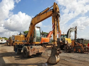 Excavator pe roți  Liebherr A900 Litronic - imagine 7