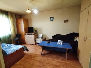 Apartament 2 camere decomandat, parcare cu copertină