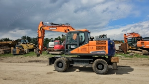 Excavator pe roți Doosan DX 160 W - imagine 7