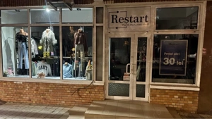 Afacere la cheie   Magazin haine second-hand COMPLET   Deva   15.000  (Gata de profit)