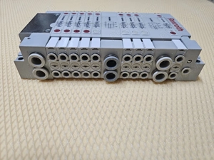 Rexroth - bloc pneumatic - imagine 2
