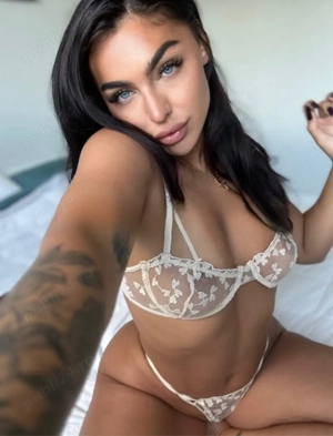 Francesca Reala Independenta Party girl 