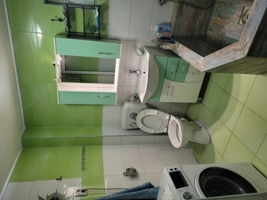 Etaj de închiriat la curte   2 camere + baie + bucatarie - imagine 2