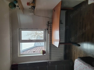 Etaj de închiriat la curte   2 camere + baie + bucatarie - imagine 5