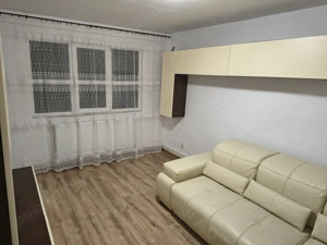 Închiriez garsonieră 