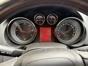 Vand Opel Insignia 2.0 CDTI 2009 - 131 cai - 2700 euro negociabil - imagine 9