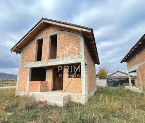 Casă la roșu | 3 dormitoare | zona Arex | Ampoi 3 | Alba Iulia | 123mp