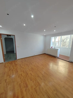 Vând apartament cu centrala  - imagine 2