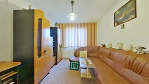 Apartament decomandat cu 3 camere, 2 băi și 2 balcoane în Micălaca   zonă excelentă - imagine 2