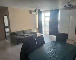 Apartament 3 camere, 74 mp, zona Central - imagine 2