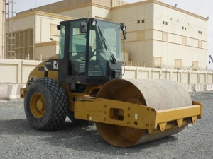Cilindru compactor Caterpillar CAT CS 533 E - imagine 2