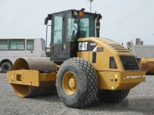 Cilindru compactor Caterpillar CAT CS 533 E - imagine 4
