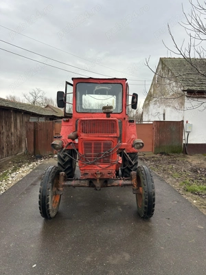 Vând tractor U650+cositoare rotativa